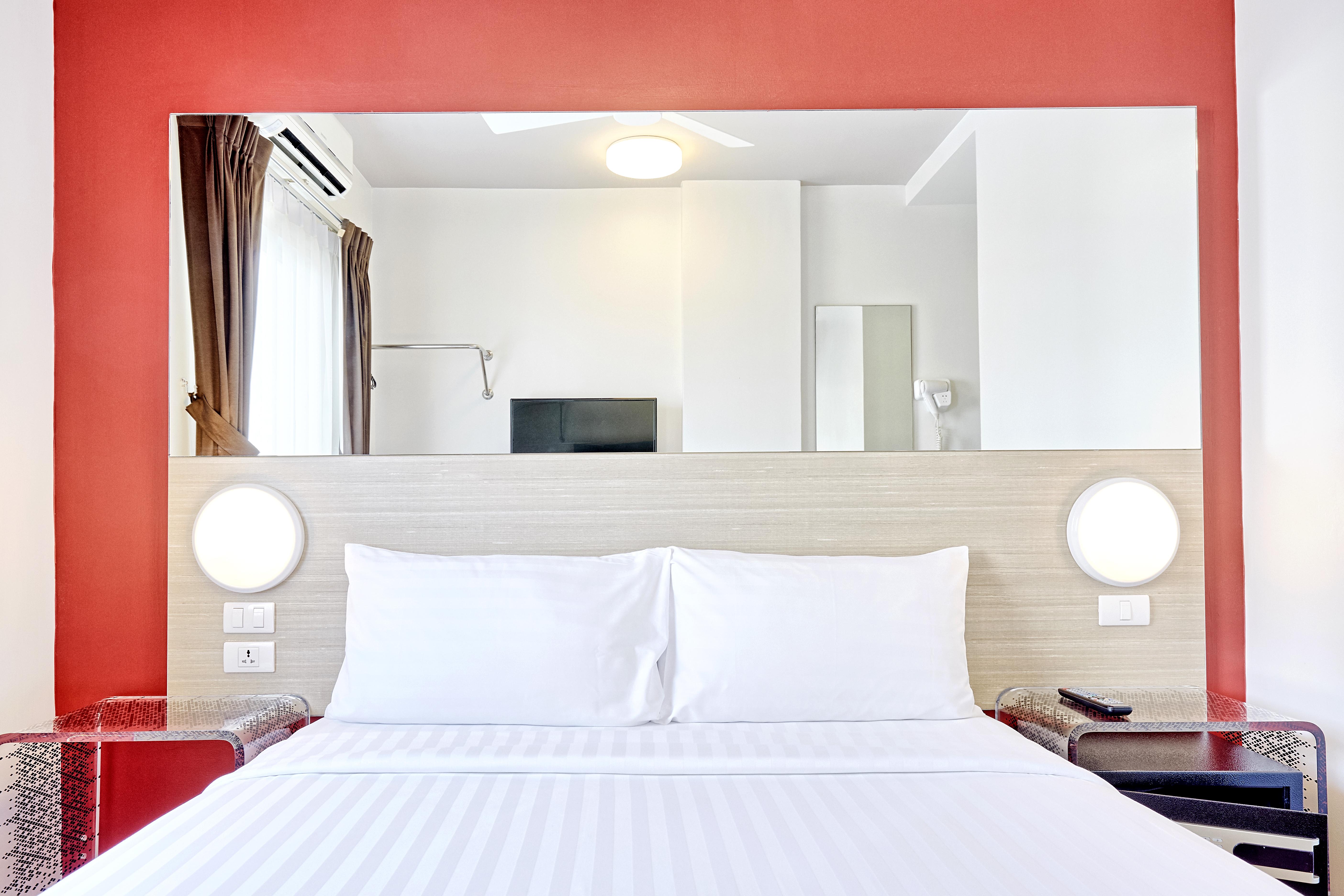 Red Planet Phuket Patong - Sha Extra Plus Екстериор снимка