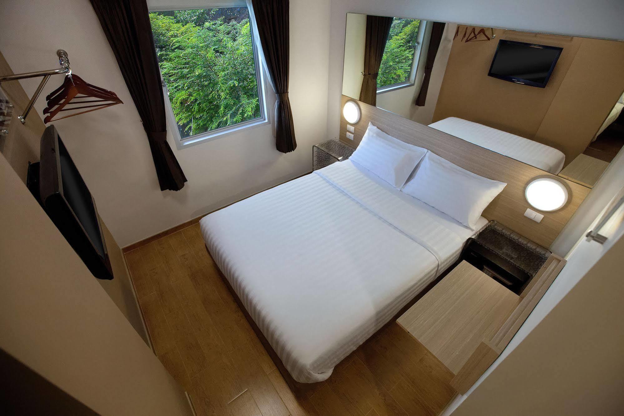 Red Planet Phuket Patong - Sha Extra Plus Екстериор снимка